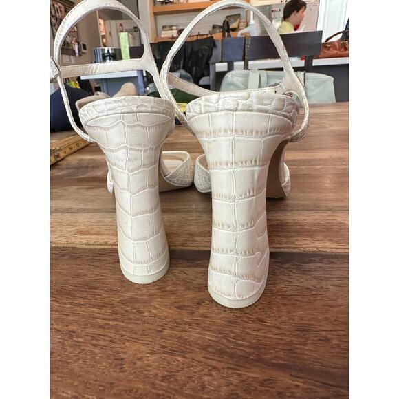 Vince Camuto Ivory Snake Embossed Leather Ankle Strap Heeled Sandal Size 10 - Picture 5 of 10